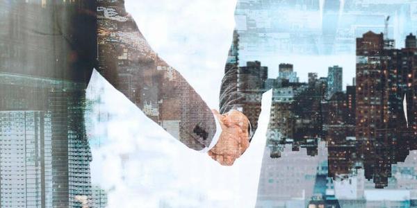 Woodside Gains as Aramco LNG Deals Boost Outlook